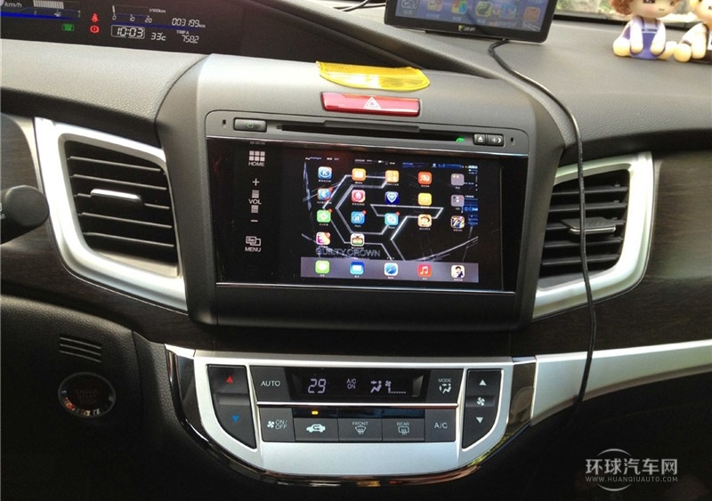 2013款 1.8L CVT豪華版 6座