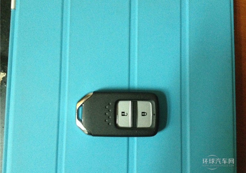 2013款 1.8L CVT豪華版 6座