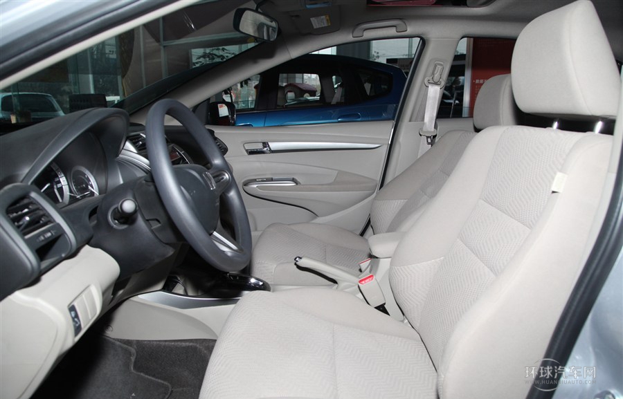 2012款 1.5L 自動精英版