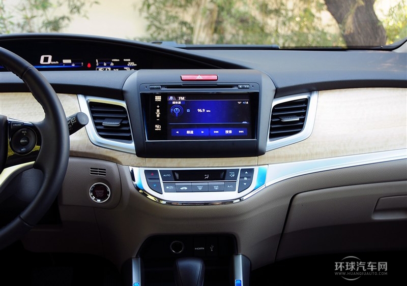 2013款 1.8L CVT豪華版 5座