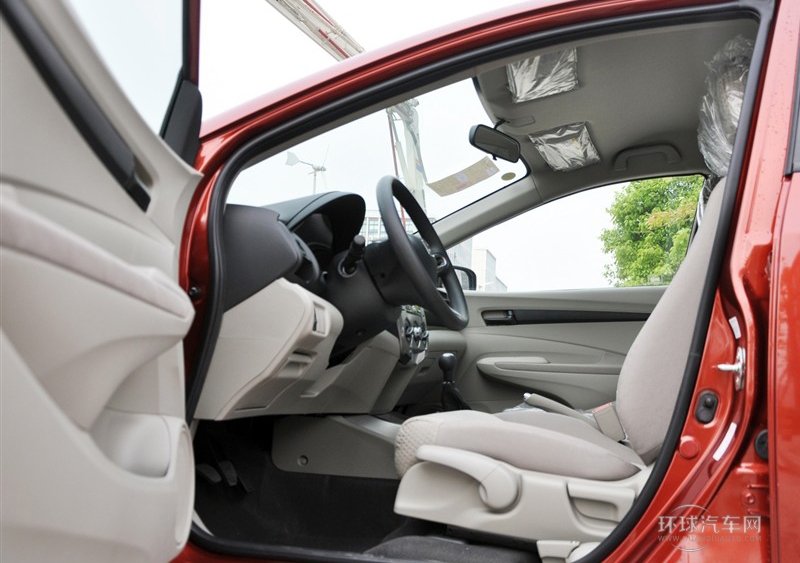 2012款 1.5L 手動舒適版