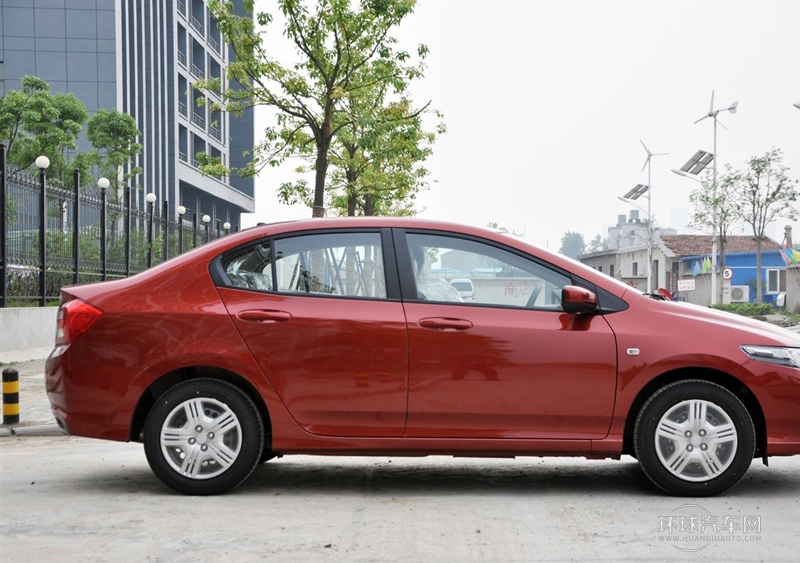 2012款 1.5L 手動舒適版