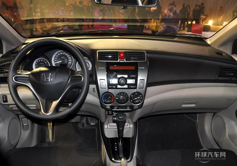 2012款 1.8L 自動(dòng)旗艦版