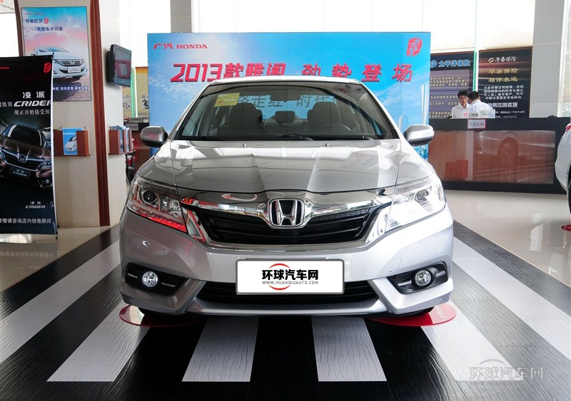 2013款 1.8L 自動豪華版
