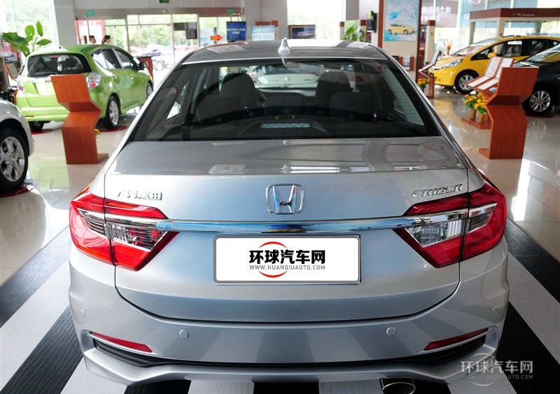 2013款 1.8L 自動豪華版