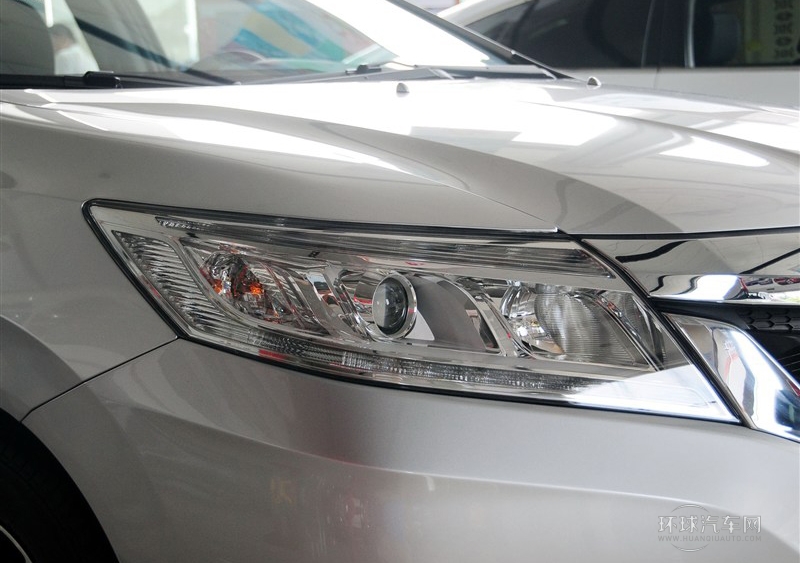 2013款 1.8L 自動(dòng)豪華版