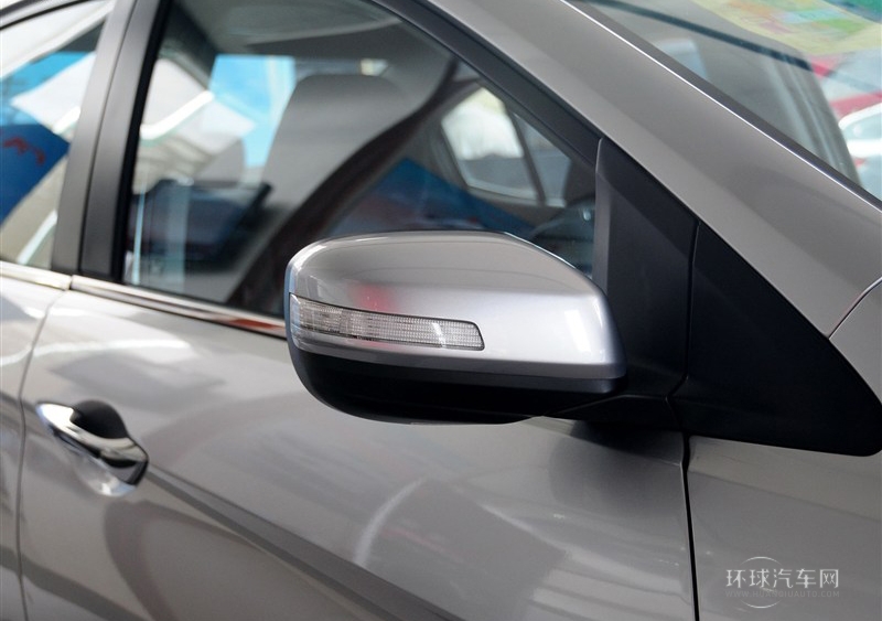 2013款 1.8L 自動豪華版