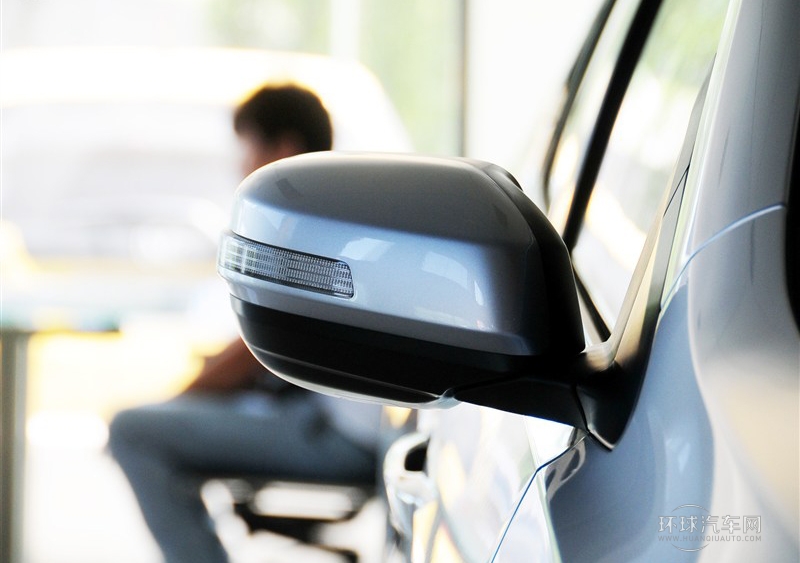 2013款 1.8L 自動舒適版