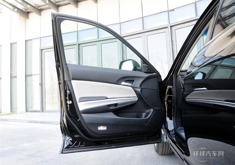 2014款 2.4L 豪華導(dǎo)航版