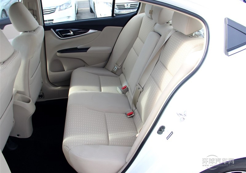 2013款 1.8L 手動舒適版