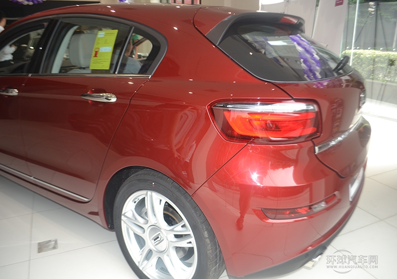 2014款 兩廂 1.6T 自動致臻型（紅色）