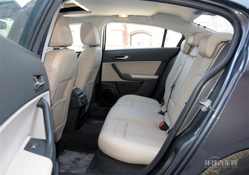 2014款 三廂 1.6T 自動致悅型