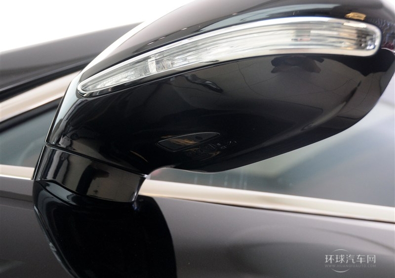 2014款 4.0T V8 尊貴版