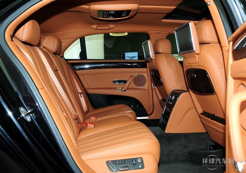 2014款 4.0T V8 尊貴版