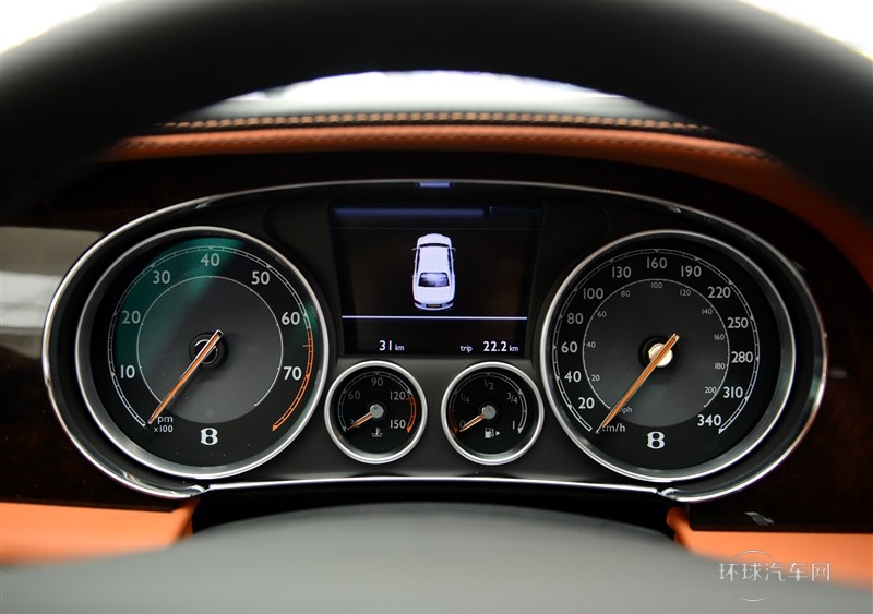 2014款 4.0T V8 標準版