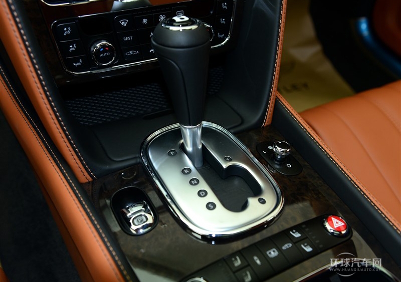 2014款 4.0T V8 標(biāo)準(zhǔn)版