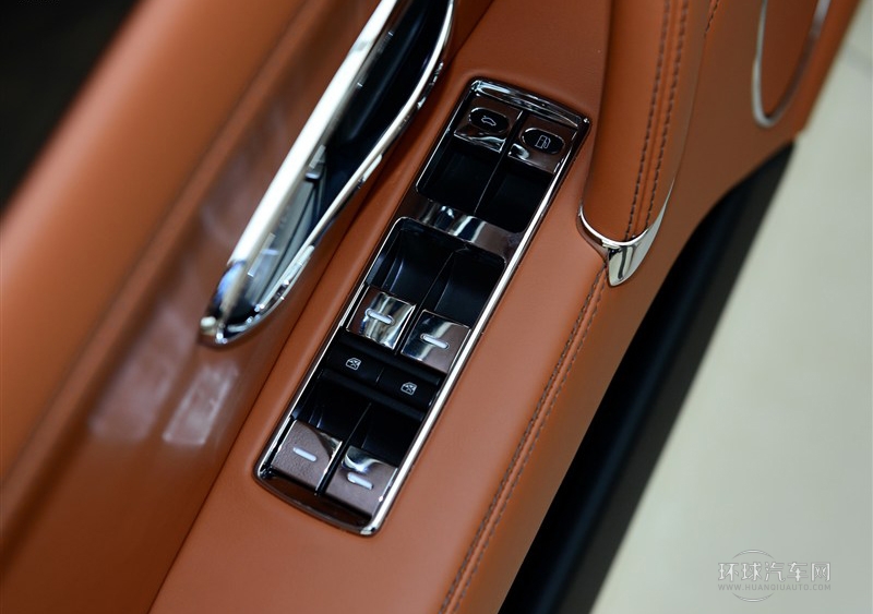 2014款 4.0T V8 標(biāo)準(zhǔn)版