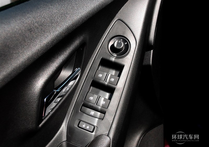 2014款 1.4T 自動(dòng)兩驅(qū)舒適型