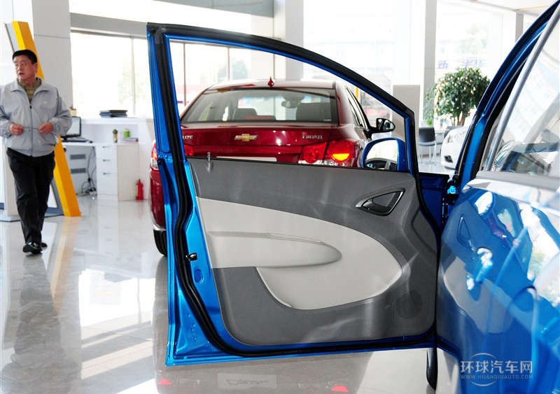 2013款 三廂 1.4L 手動優逸版