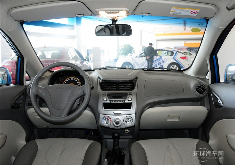 2013款 三廂 1.4L 手動優逸版