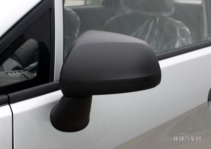 2013款 三廂 1.2L EMT理想版