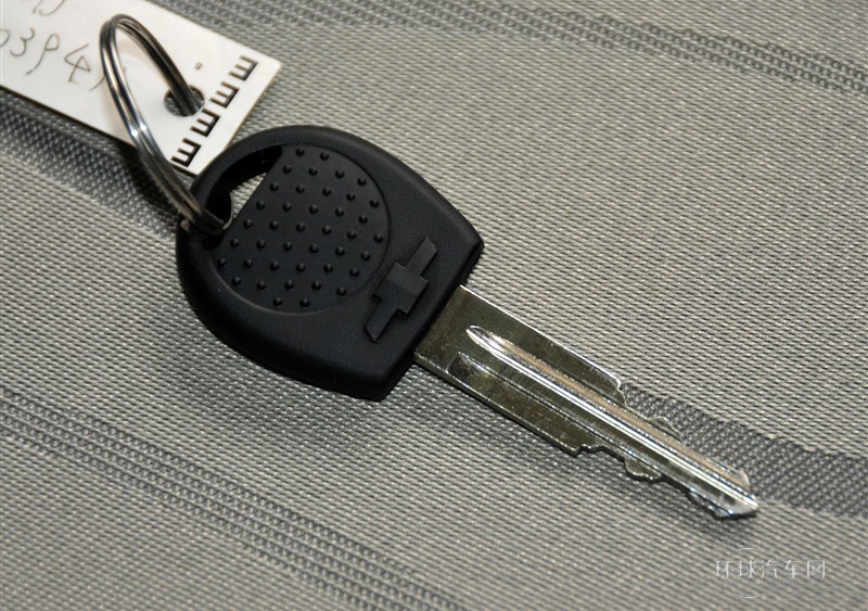 2013款 三廂 1.2L 手動理想版