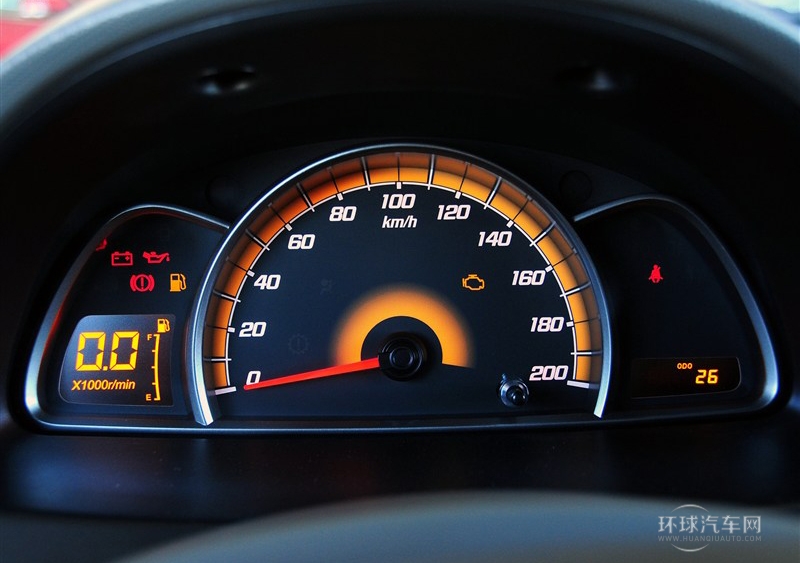 2013款 三廂 1.2L 手動(dòng)理想版