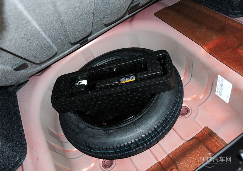 2013款 三廂 1.2L 手動時尚版