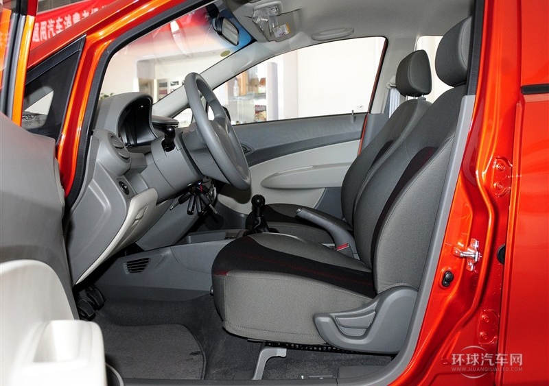 2013款 三廂 1.2L 手動時尚版