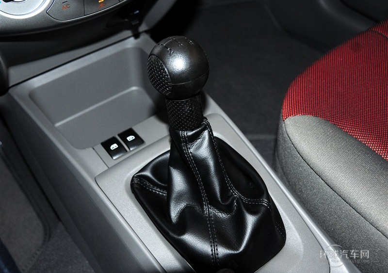 2013款 三廂 1.2L 手動(dòng)時(shí)尚版