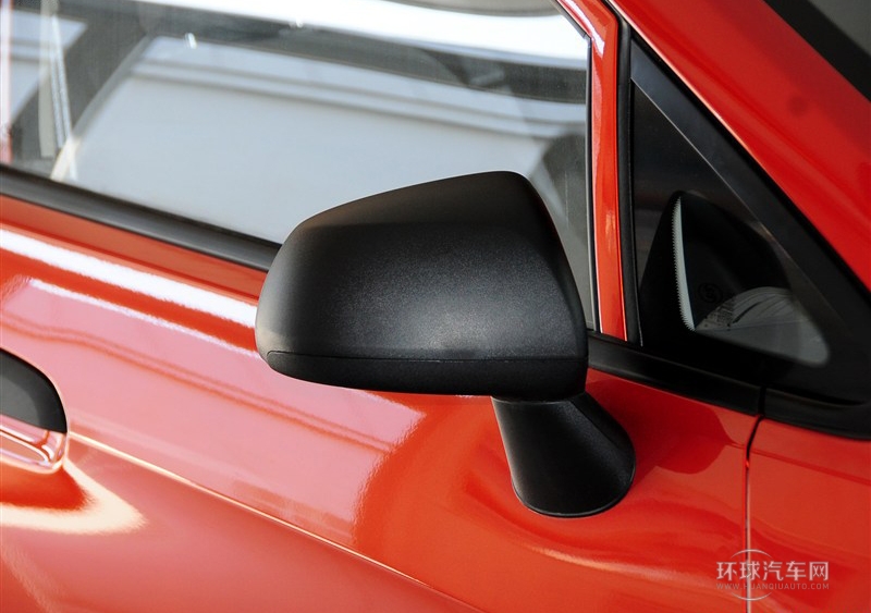 2013款 三廂 1.2L 手動時尚版