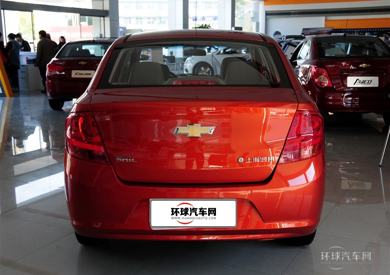 2013款 三廂 1.2L 手動時尚版