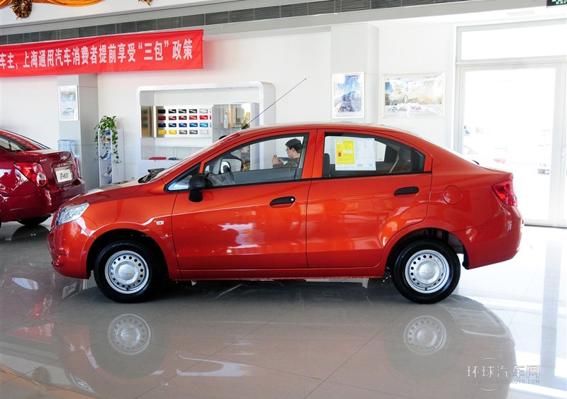 2013款 三廂 1.2L 手動時尚版