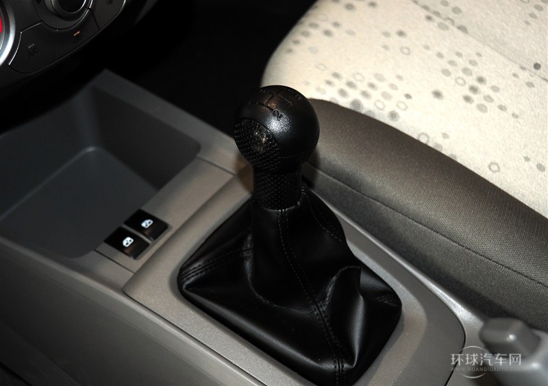 2013款 三廂 1.2L 手動溫馨版