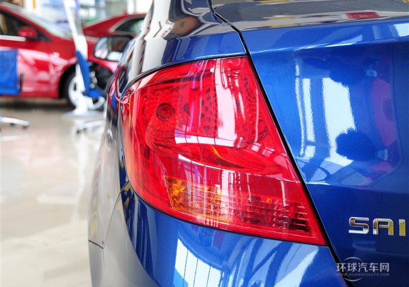 2013款 三廂 1.2L 手動幸福版