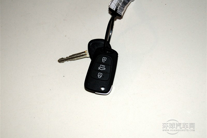 2012款 三廂 1.4L MT GLS紀(jì)念版