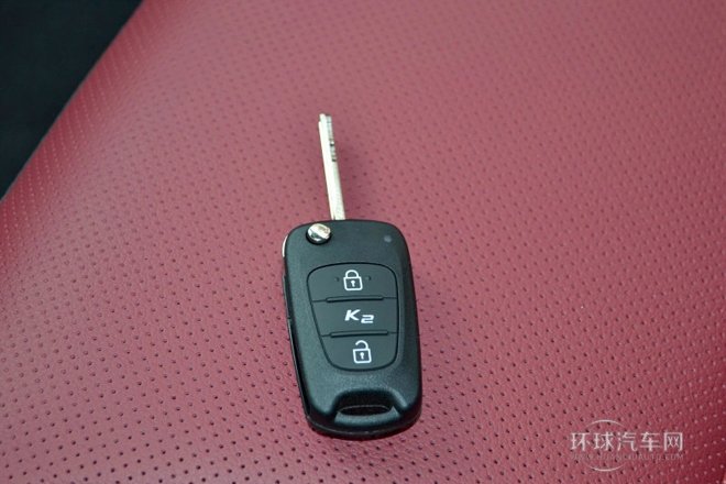 2012款 兩廂 1.4L AT 炫酷紀念版