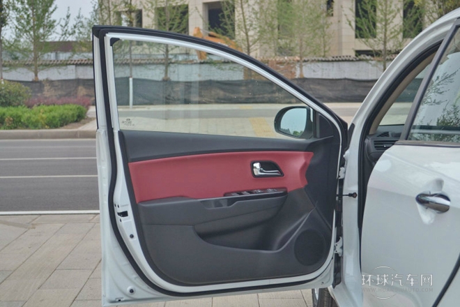 2012款 兩廂 1.4L AT 炫酷紀念版