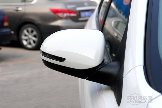 2012款 三廂 1.6L AT Premium紀念版