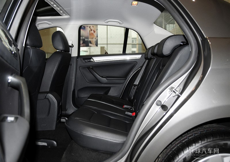 2014款 1.6L 手動舒適型