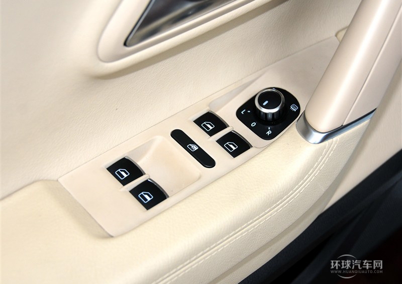 2013款 1.8TSI 尊貴型