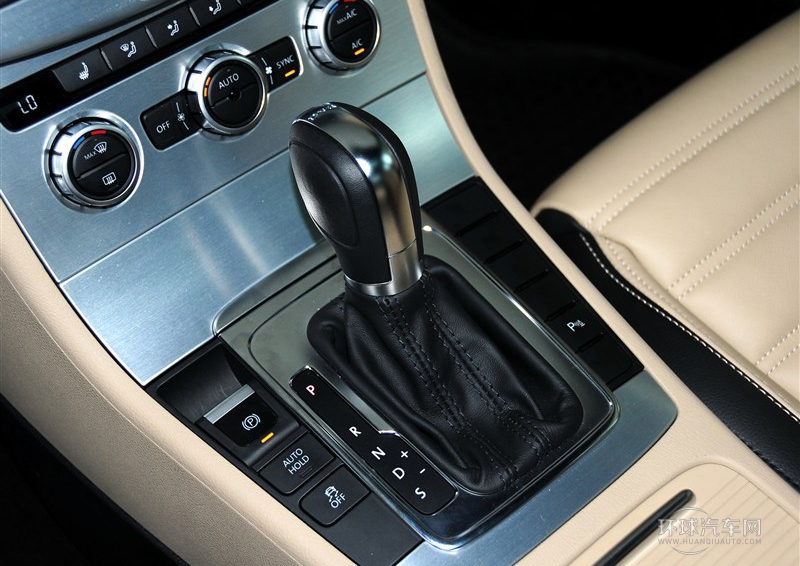 2013款 1.8TSI 尊貴型