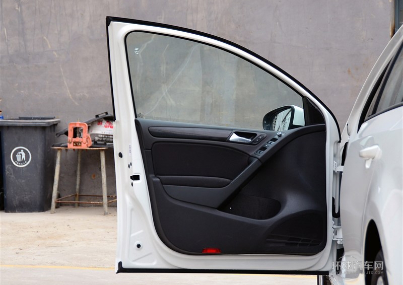 2012款 1.4TSI 自動舒適型