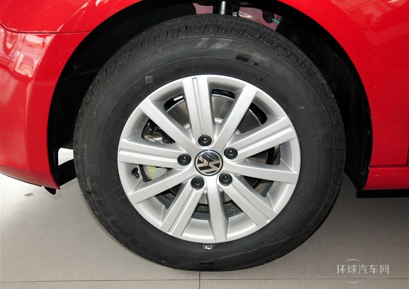 2012款 1.6 自動(dòng)時(shí)尚型