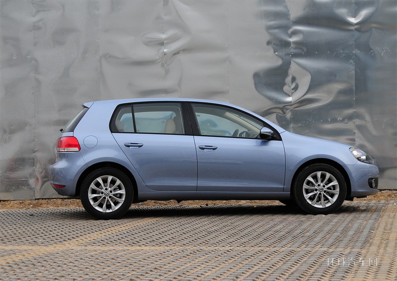 2012款 1.6 自動舒適型