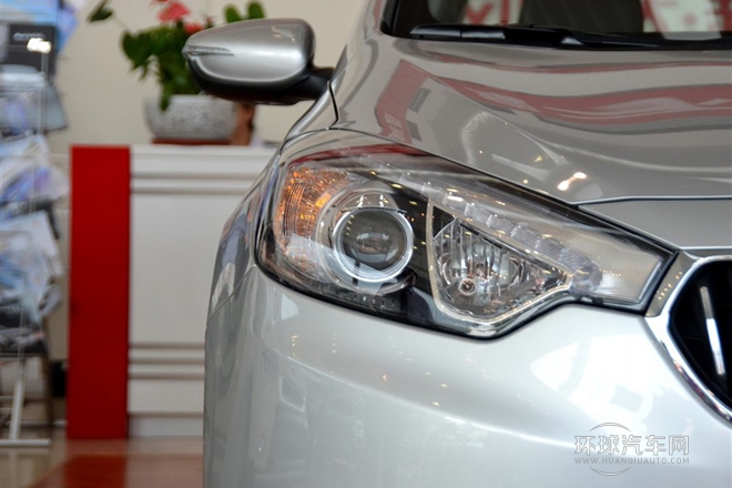 2013款 1.6L 自動(dòng)Premium