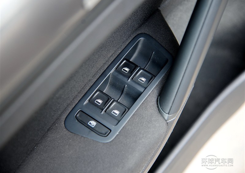 2014款 1.6L 手動時尚型