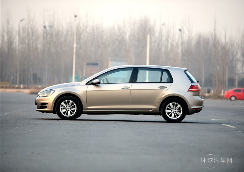 2014款 1.6L 手動(dòng)時(shí)尚型