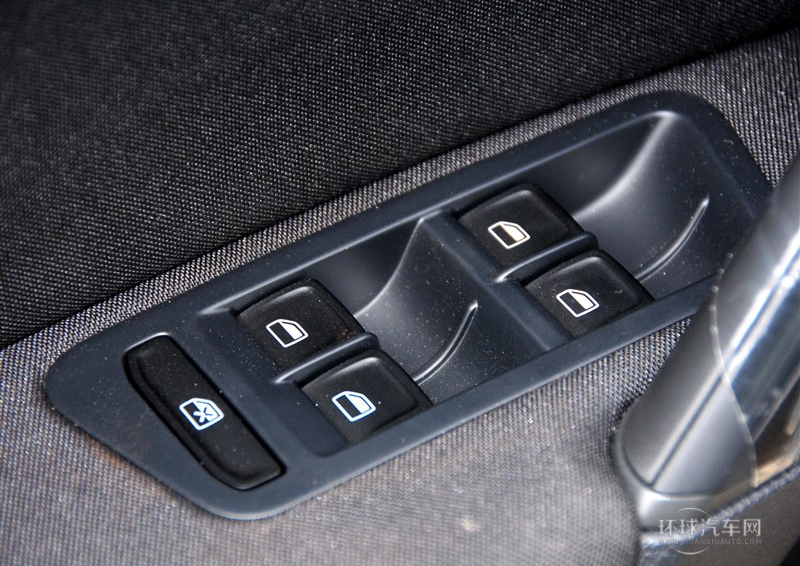 2014款 1.6L 自動時尚型