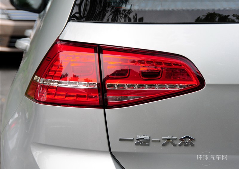 2014款 1.6L 自動時尚型